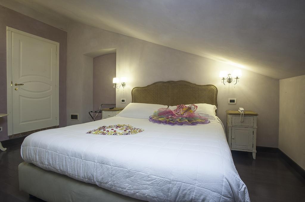 B&B Villa Degli Aceri Carcare ภายนอก รูปภาพ